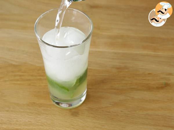 Mojito cubano refrescante - Preparación paso 2