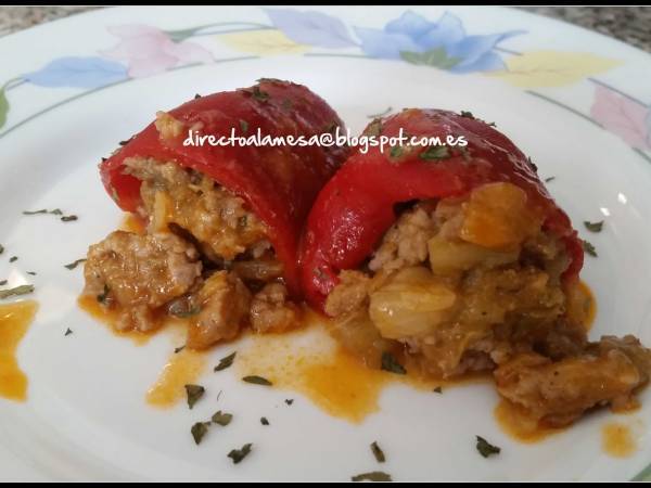 Pimientos del piquillo rellenos de carne y berenjena - Preparación paso 1