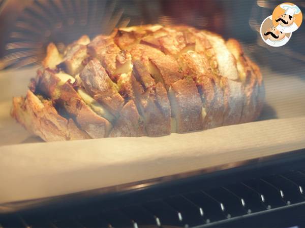 Pan de hogaza con queso y pesto - Preparación paso 6