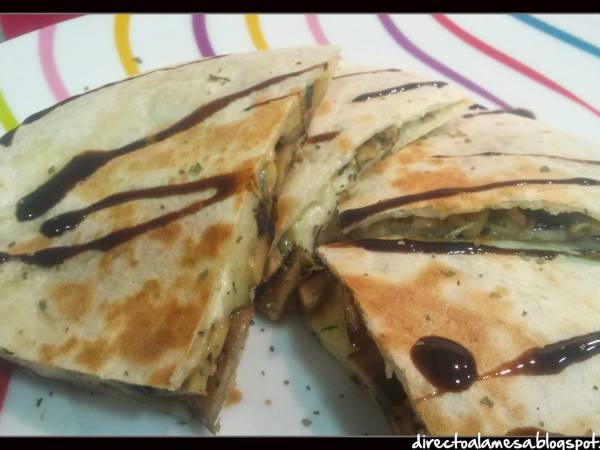 Quesadillas de champiñones y bacon - Preparación paso 4