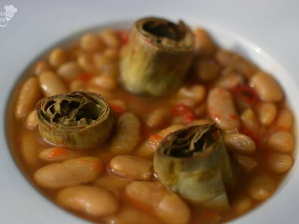 Fabes asturianas con alcachofas - Preparación paso 3