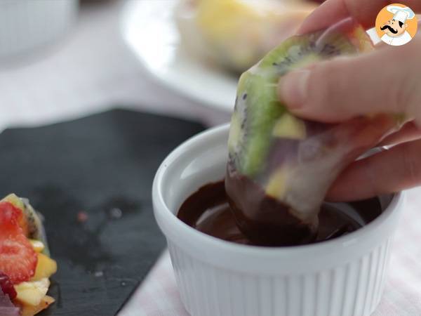 Rollito de primavera light con frutas - Preparación paso 4