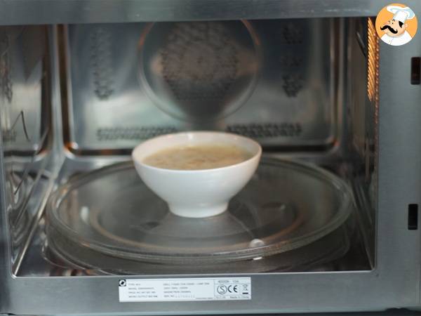 Bowl Cake de plátano con mango - Preparación paso 3