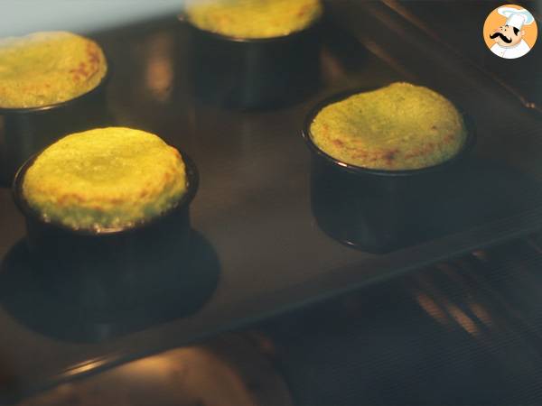 Bizcochitos de calabacin y quesitos - Preparación paso 5