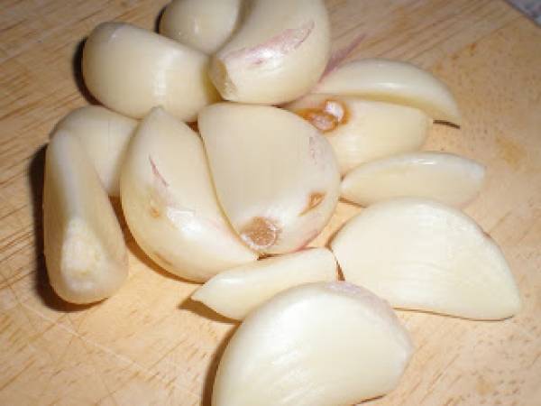 Pollo con espinacas, tradicional plato indio - Preparación paso 2