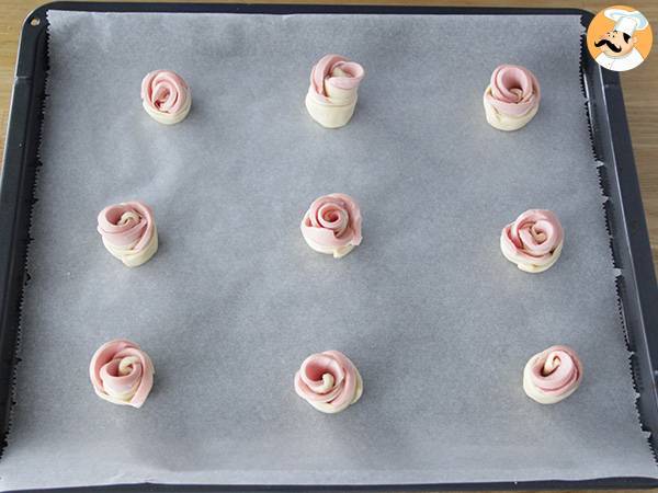 Rosas aperitivo mortadela y pizza - Preparación paso 5