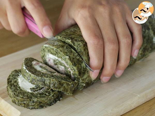 Rulo de espinacas, jamón y queso - Preparación paso 7