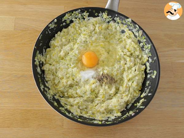 Tartaleta de puerro sabrosa al vino - Preparación paso 4