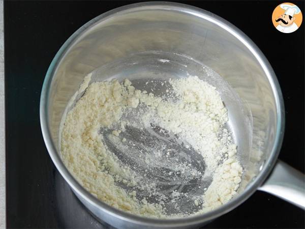 Soufflé de queso emmental extra aéreo - Preparación paso 1