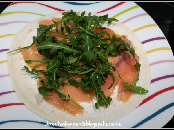 Wraps de salmón ahumado y rúcula - Preparación paso 3