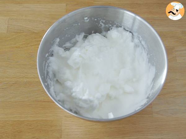 Charlota de chocolate fácil - Preparación paso 3