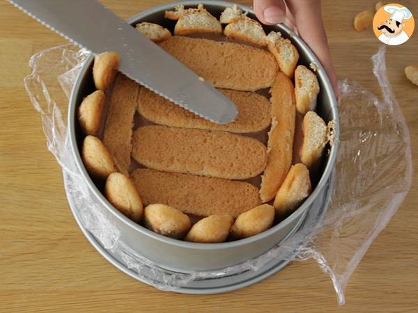 Charlota de chocolate fácil - Preparación paso 9