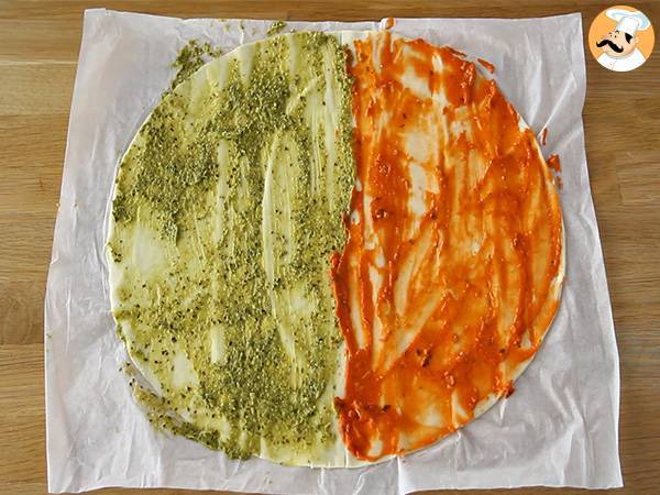 Arboles de Navidad de hojaldre con pesto - Preparación paso 1
