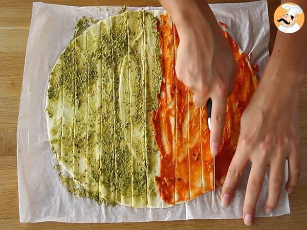 Arboles de Navidad de hojaldre con pesto - Preparación paso 2