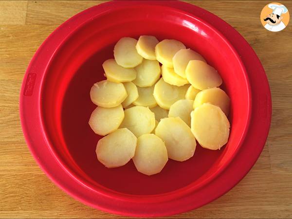 Tatín de patatas y queso cantal - Preparación paso 2
