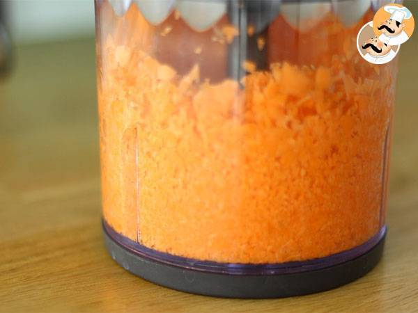 Bizcocho de zanahoria esponjoso - Preparación paso 1