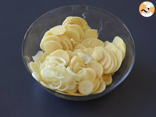 Pastel de patatas y queso raclette - Preparación paso 2