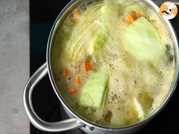 Sopa de col básica y suave - Preparación paso 4