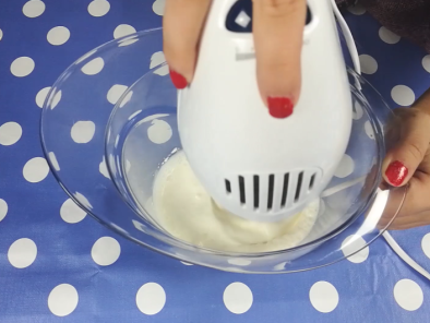 Tarta de Oreo | Sin Horno y sin gelatina o grenetina | Fácil y Deliciosa - Preparación paso 5