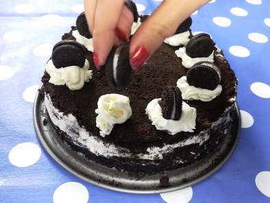 Tarta de Oreo | Sin Horno y sin gelatina o grenetina | Fácil y Deliciosa - Preparación paso 11