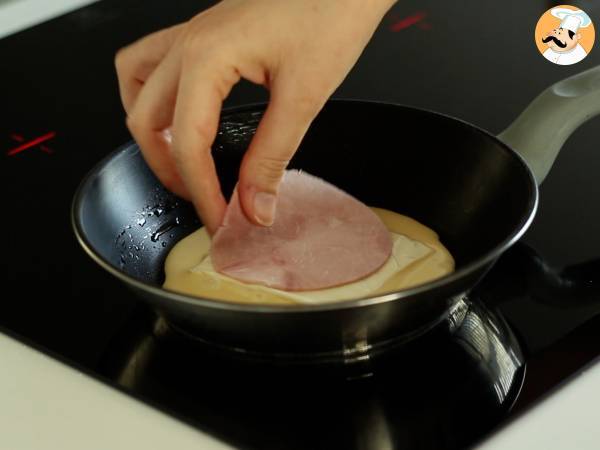 Pancakes con jamón y queso, tortitas rellenas - Preparación paso 3
