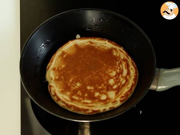 Pancakes con jamón y queso, tortitas rellenas - Preparación paso 5