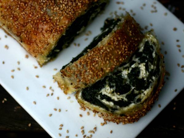 Maravilloso borek de espinacas y queso - Preparación paso 3