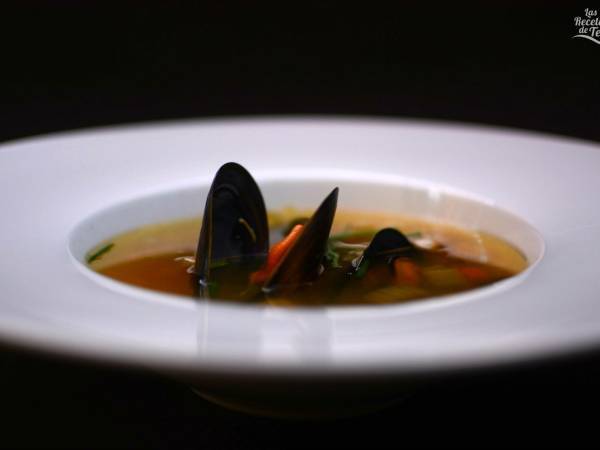 Los mejores mejillones en caldo de ajo - Preparación paso 2