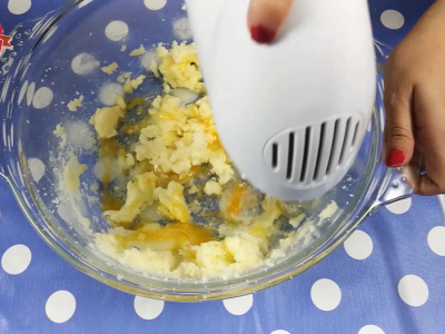 Receta de Cupcakes red velvet | especial san valentín - Preparación paso 3