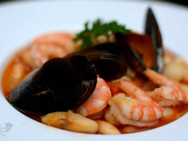 Alubias con langostinos y mejillones - Preparación paso 3