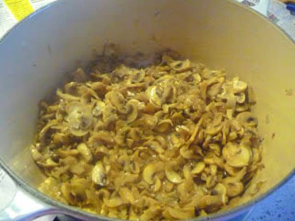 Crema de champiñones y chalotas - Preparación paso 5