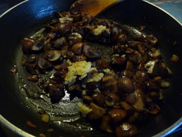 Risotto de setas portobello y funghi porcini - Preparación paso 5