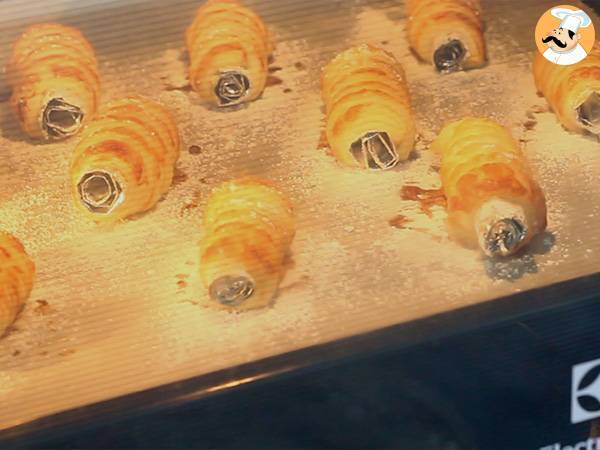 Cannoli con crema pastelera de vainilla - Preparación paso 4