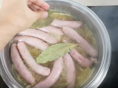 Salchichas al vino - Preparación paso 2