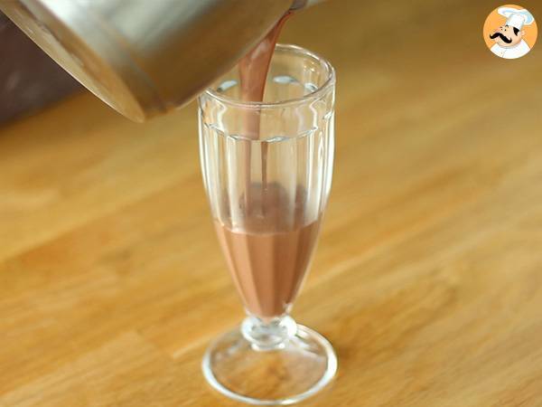 Chocolate liegeois, Dalkys con nata montada - Preparación paso 3