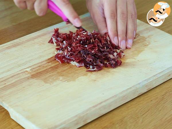 Tartar de jamón serrano, melón y tomate - Preparación paso 1