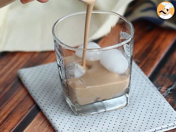 Baileys casero, el licor de whisky irlandés - Preparación paso 4
