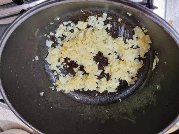 Risotto de espinacas, queso de cabra y lacón ahumado - Preparación paso 3