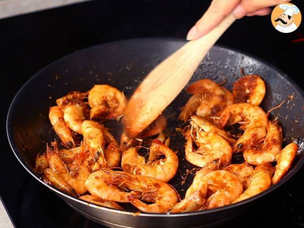 Gambas flambeadas al whisky - Preparación paso 2