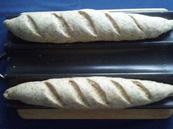 Pan blanco de tahini y semillas de sésamo en panificadora - Preparación paso 7