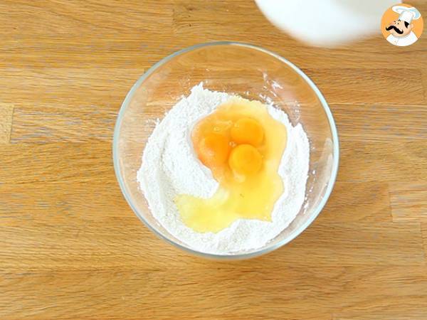 Far breton de ciruelas pasas sin gluten y sin lactosa - Preparación paso 1