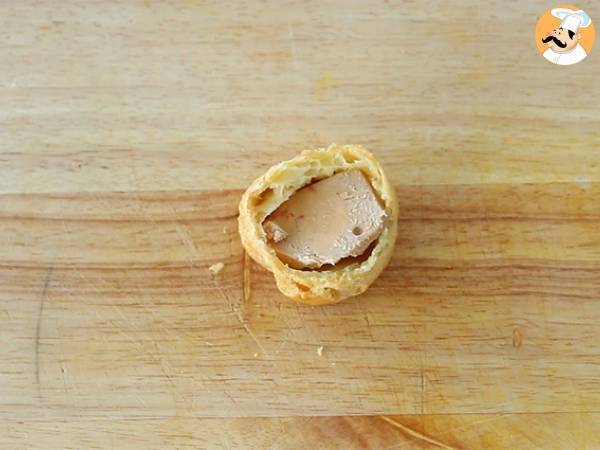 Choux con foie gras y mermelada de cebolla - Preparación paso 5