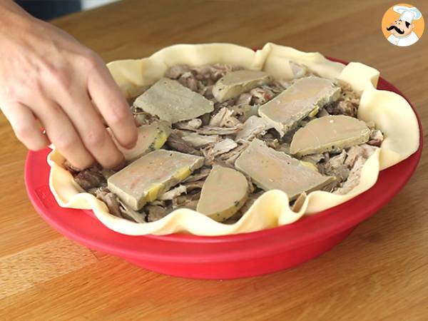 Empanada de gallina guinea con salsa - Preparación paso 5