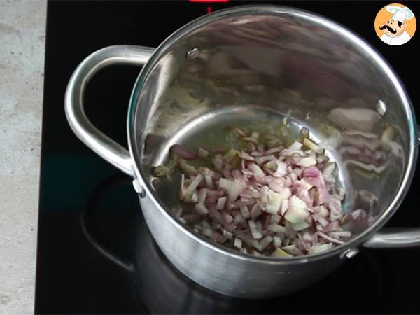 Sopa con hojaldre de patata y puerro - Preparación paso 1