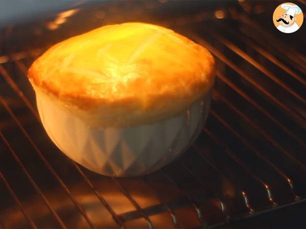 Sopa con hojaldre de patata y puerro - Preparación paso 7