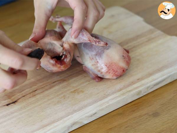 Codorniz con ciruelas pasas - Preparación paso 1