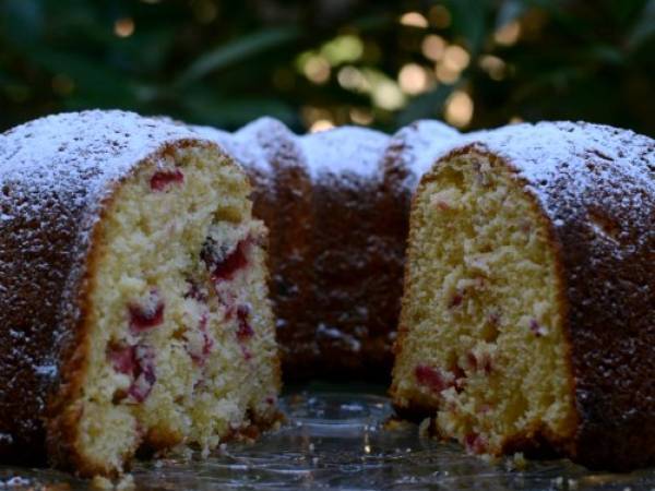 Bundt cake con arándanos rojos - Preparación paso 3