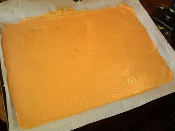 Rollo de pimientos de piquillo relleno de rúcula, queso de cabra y nueces - Preparación paso 2