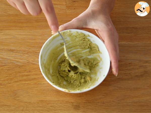 Huevos rellenos (mimosa) en 4 versiones - Preparación paso 5