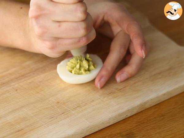 Huevos rellenos (mimosa) en 4 versiones - Preparación paso 6